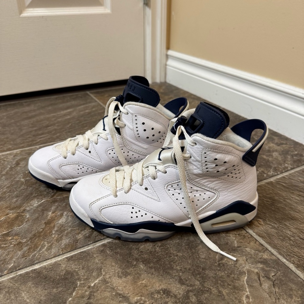 Air Jordan 6 Retro GS White Midnight Navy 4.5 Women - Picture 4 of 12